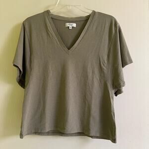 Fórmula M V-neck short flare sleeves